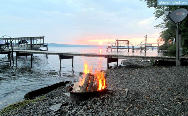 pet-friendly-tree-house-overlooking-cayuga-lake-new-york-9